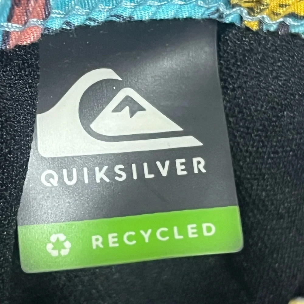 Quiksilver 🌊 vibrant